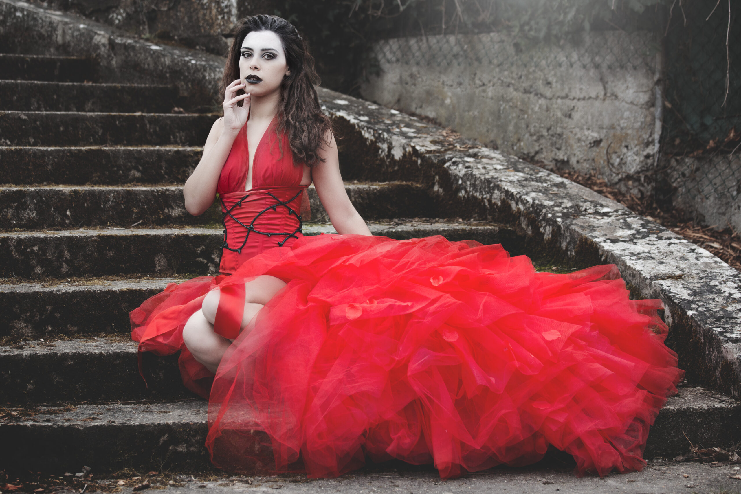 Greed&Pride Red satin and tulle dress and underbust corset
